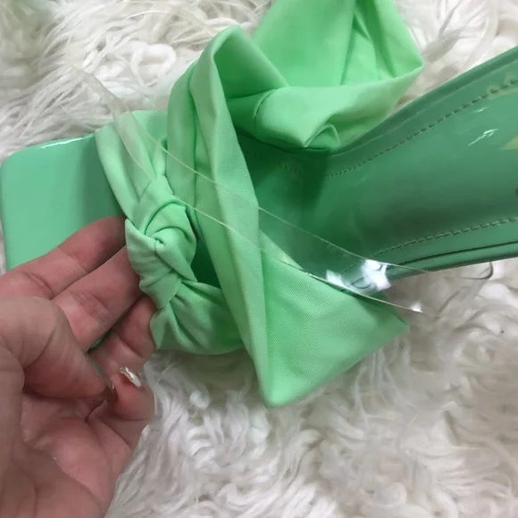 LADY GO DIVA Green Heels - Picture 7 of 10